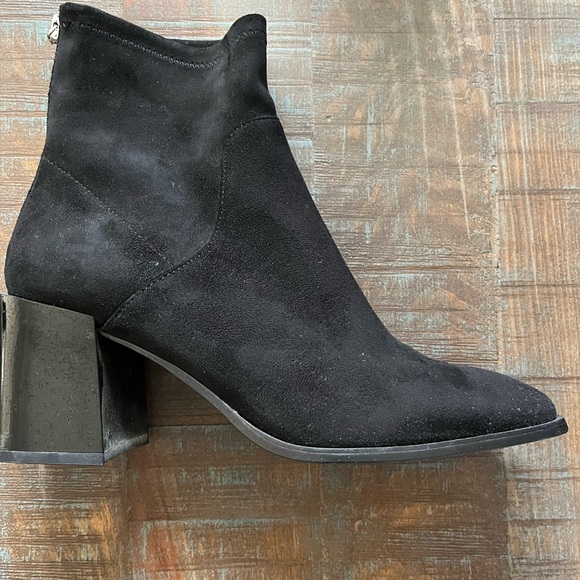 Booties - Picture 6 of 7